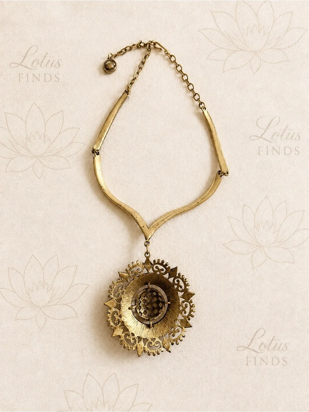 Vintage 1970s Gold-Tone Ornate Medallion Collar Necklace